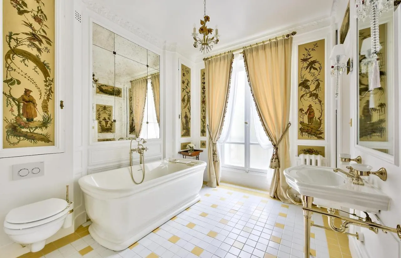 Luxury House In Paris Villa France
